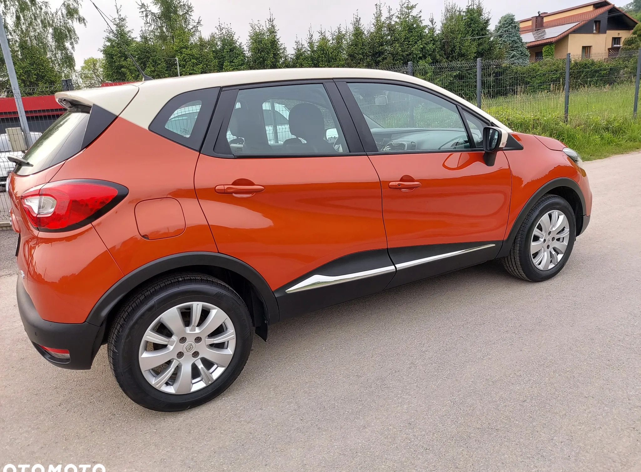 Renault Captur cena 41400 przebieg: 112000, rok produkcji 2014 z Kostrzyn małe 631